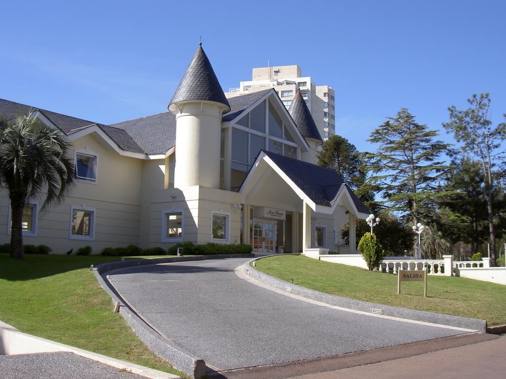 Parque Hotel Jean Clevers Пунта дел Есте Екстериор снимка The clubhouse at the Royal Country Club