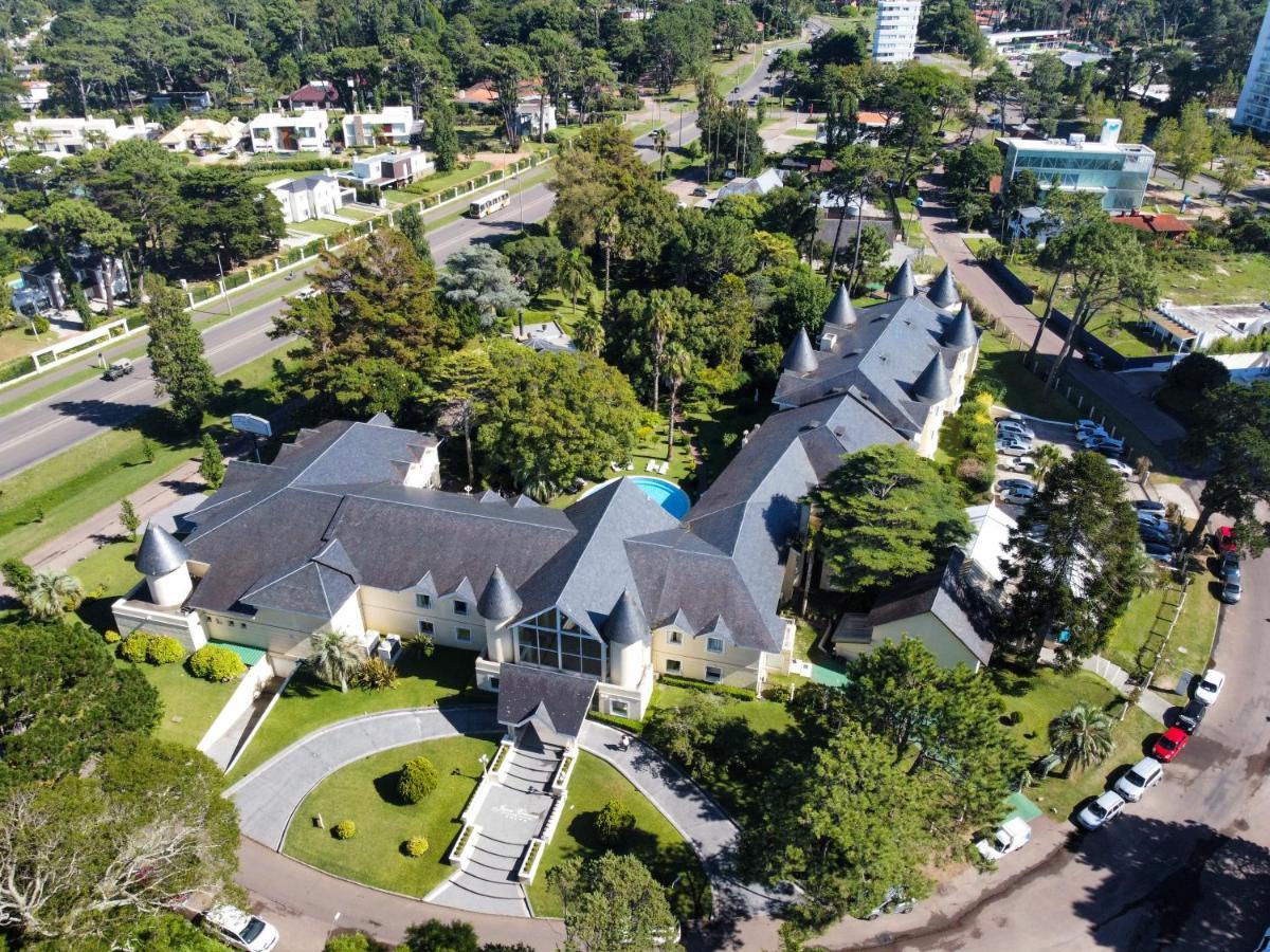 Parque Hotel Jean Clevers Пунта дел Есте Екстериор снимка Aerial view of the hotel