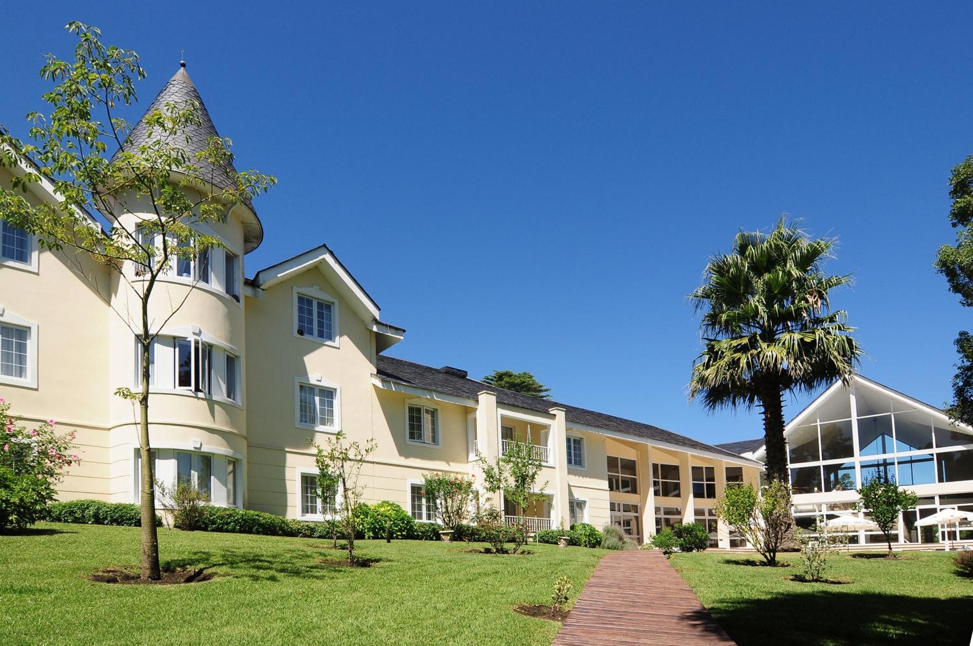 Parque Hotel Jean Clevers Пунта дел Есте Екстериор снимка The main building of the school