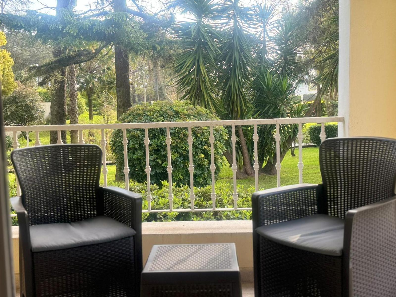 Parque Hotel Jean Clevers Пунта дел Есте Екстериор снимка A view of the gardens from a guest room