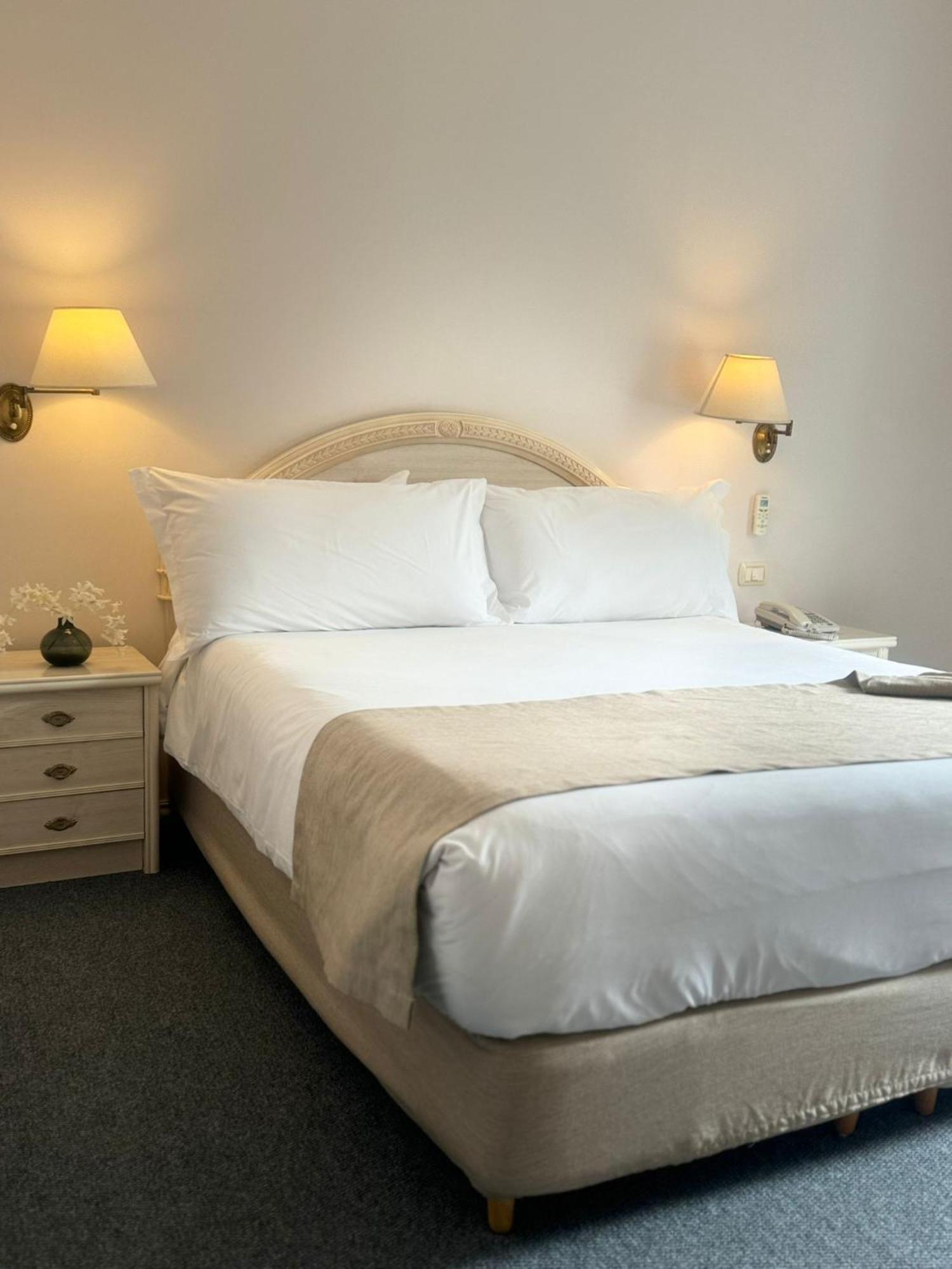 Parque Hotel Jean Clevers Пунта дел Есте Екстериор снимка A bed