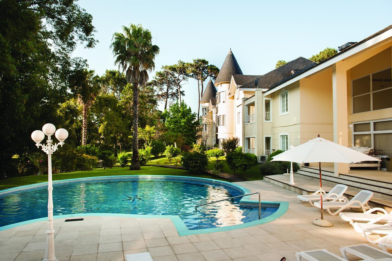 Parque Hotel Jean Clevers Пунта дел Есте Екстериор снимка The swimming pool at the hotel
